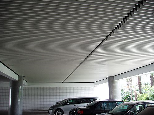 鋁蜂窩板在客車地板上的應用研究
